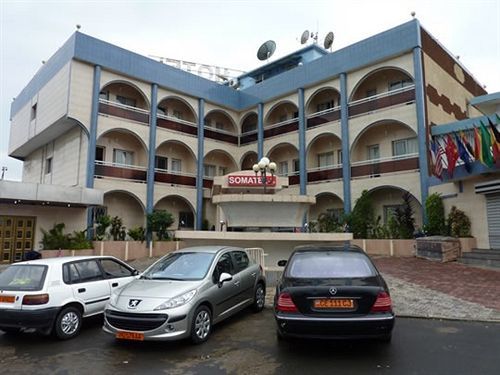 فندق Somatel دوالا المظهر الخارجي الصورة